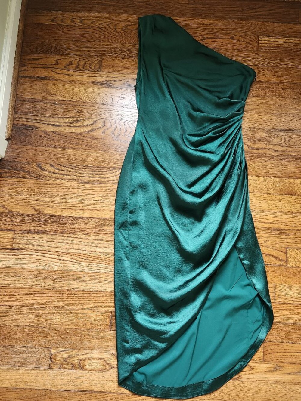 Elliatt Emerald Green One Shoulder Satin Dress Sz L Draped Cocktail Wedding